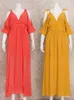 Casual Dresses Chiffon V-ringning av axelhylsan Slit Tunic Dress Women 2023 Summer Elegant Solid Color Beach Wear Maxi A1445