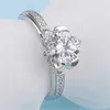 Cluster Rings Moissanite 1 med Zircon Sterling 925 Silver Ring for Women Wedding Band Iris Lily Flower Design Bague Fleur de Lys