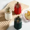 2st Toothpick Holders förvaring Tandpetare Holder Portable Creative Hand Press Push Automatic Eject Multicolor Light Luxury Style Home Gadget Bottle