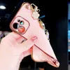 Mobiltelefonfodral för Samsung Galaxy A20 A30 A31 A51 A71 A32 A52 A72 F62 M62 A22 A21S 4G 5G Luxury Cute Flower Heart Pearl Diamond Chain Case L230731