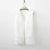 여자 조끼 2023 새로운 뜨거운 판매 패션 여성의 따뜻한 코트 트렌드 민소원 흰색 간단한 폭발 슬림 한 조끼 인공 모피 조끼 재킷 카디건 블라우스