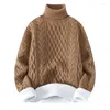 Herrtröjor 2023 Autumn Winter Mens fleece Turtleneck tröja män stickande tröjor stickade röd varm jumper casual