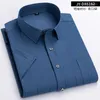 Herren Freizeithemden 2023 Bronzing Anti-Falten Mikroelastisches Kurzarmhemd mit Tasche Luxus Business