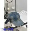 Toppdesigner Luxury Hat Home P 2023 Högutgåva Par Made Old Washed Denim Baseball Cap Triangle Cap