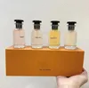 De nieuwste cologne stijl parfums dream rose parfum set kit 5 in 1 met doos festival cadeau voor vrouwen geweldige geur spray 10ml 5st 4st 30ml pak gratis levering