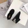 Clássicos da moda Mini botas curtas para manter o calor Botas de neve femininas novas peles de ovelha de inverno integradas mais lã grossa sapatos de algodão com caixa de saco de cartão