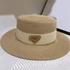 Chapeaux à bord large chapeaux Bucket Luxury Femmes Designer Chapeau de paille Fashion Grass Braid Sunhat For Men Woman Wide Brim Chapeaux Summer Bucket Summer Betar