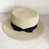 Breda randen hattar Sommar för kvinnor Sun Hat Beach Ladies Boater med Bowknot Casual Straw