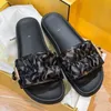 outdoors travel Slippers Gladiator sandal Feel sandale Designers shoes mens Flat heel Slipper Casual Womens satin beach 2024 New Mule pool Slide comfort With box gym