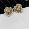 Luxury Pearl Heart Earrings Designer Letter Women Stud Brass Hoop Earrings Love Studs for Lady