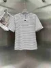 T-shirt da donna Designer 2023 Summer New P Family Triangle Canotta in cotone a righe bianche e nere Pullover girocollo T-shirt manica corta da uomo YEFR