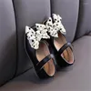 Flat Shoes Baby Girl Cute Bow Single 2023 Autumn Princess Leather Fashion Dance Girls Sports 1 2 3 4 5 6 7 år gammal