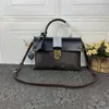 Luxus-Designer für Damen, braune alte Blumen-Schultertasche, Top-Designer, ein Griff, Flip-Handtasche, Cross-Body-Kosmetiktaschen, Clutch-Taschen, Hobo-Geldbörsen, Geldbörsen, Großhandel