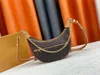 2024 BASSO DI LUSSO Top Luxury Borse Croissant Borse Spalla Designer Hobo Borse Cosmetica Baguette Mezzaluna Baguette Borse da collezione di catene di metallo Crossbody