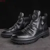 Stövlar herrskor Nya topp British Motorcykel läderstövlar Herrarna tjocka sulade trend Chelsea Boot Men's Casual Shoes Platform Boots Z230803