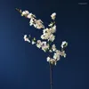 Fleurs décoratives 6pcs / lot Artificielle Fleur De Cerisier Simulation Soie Arrangement De Fleurs Accessoires De Mariage Floral Maison Salon Jardin
