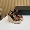 Sandaler 2023 Skor för kvinna plus storlek 34-42 Äkta läderkilar Peep Toe Super High Heels Designer Platform Zapatillas Mujer