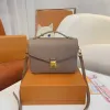 Topp Luxurys designers väska prägla blomma pochette kvinnor handväska messenger väskor äkta läder metis elegant kvinnors axel crossbody väskor 2023new