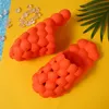 Slippers Zomer Mode Vrouwen Bubble Slippers Leisure EVA Massage Bodem Slippers Super Zachte Litchi Sandalen Antislip Heren Strand Slides 230802