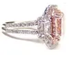 Bröllopsringar lyxiga kvinnliga kristalltorg Big Ring Classic Silver Color Engagement Dainty Pink Zircon Stone for Women