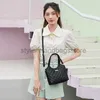 أكياس الكتف حقيبة نسائية 2023 عصرية وأنيقة نمط الماس البسيط المدمين مطرز زخرفة الزخارف crossbody حقيبة اليدين