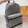 Tasarımcı Sırt Çantaları Sırt Çantaları Kadın Günü Backpack Bags Omuz Çantası Sling Bag Sportif Çanta Seyahat Çantası Erkek Tuval Çantalar Gerçek Deri Çantalar