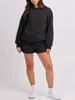女性用トラックスーツ女性のカジュアルなスウェットスーツセットプルオーバースウェットシャツとランニングショーツは、アクティブウェアトラックスーツ用のポケットをフィーチャーしています