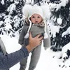 Breda randen hattar hink höst vinter baby barn beanie 15 cm real päls pompom hatt för barn varm ull stickad öronflap cap 230803