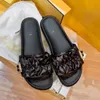 märke känsla kvinnors sandal toffel real silk gummi skjutreglage designers glida sommaren utomhus 2024New Sandale Flat Heel Fashion Luxurys Casual Shoes Pool Slide Mule Box