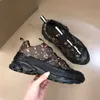 Vintage Women Designer Sneakers Buty Dunkseller Mężczyźni Trenery Piasiowe skórzane grube tenisówki Platforma Platforma Casual Sllice Visilate Eleation Inside Black