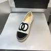 قناة مسطحة الكعب CC Sneaker قناة Espadrilles تنس فستان حذاء فاخر في صياد أصفر أسود أحذية مصممة نسائية جلدية جلدية غير رسمية أحذية تويد المشي الحذاء