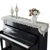 Dammtäckning Piano Cover White Elegant Gold Velvet Table Flag Modern Piano Cloth Tabler Runner Embroidered Piano Cover European Lace Keyboard R230803