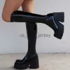 Сапоги совершенно новый дизайн осень зимний коленый высокий ботинок готические панк -мотоциклетные ботинки Женская платформа коренастые туфли на высоких каблуках для женщины J230803