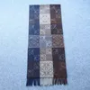 Inre Mongoliet skickade rätt version av Roewe Loe Classic Tassel Old Mönster Checkerboard Jacquard Cashmere Wool Scarf sjal