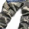 Jeans pour hommes automne hiver tendance Stretch Camouflage couture mince taille moyenne moto mode vêtements de rue 230803