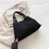 Borse a tracolla Moda semplice borsa da donna in tinta unita 2023 estate nuova borsa tote a contrasto di colore borse casual alla modahandbagsstore