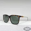 2023 Nouveaux lunettes de soleil carrées à grand cadre de la famille G du nouveau designer de luxe pour hommes et femmes GG0495