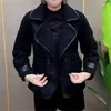 Femmes en cuir en ligne célébrité femme Imitation fourrure porte des manteaux lâches en polyuréthane costume d'hiver col à la mode hauts de style occidental