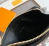 Portafogli di stilisti di moda borse Recto Verso di lusso lettera di fiori in rilievo di alta qualità porta carte di credito da donna da uomo pochette da donna con pochette con scatola