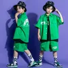 Set di abbigliamento Ragazzi Street Dance Lettere Camicia Pantaloni cargo Ragazze Hip Hop Cool Camicetta Set di vestiti Pantaloni da jogging Bambini Streetwear Abiti jazz Costumi 230803