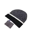 Designer hatt mäns och kvinnors brimfria hatt höst och vinter varm stickad hatt ren ull varm