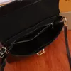 الجملة واحدة مقبض Flip Handbag المصممين الفاخرين يمسكون أكتاف حقيبة Women Wather مع علامة معلقة على حقائب الجسم القابض المساءة Totes Hobo محفظة