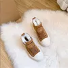 Stivali Martin di marca per bambini Stivali da neve invernali australiani classici Scarpe Stivali corti da ragazza per ragazzi Stivali da deserto per genitori e figli Stivali di cotone impermeabili in vera pelle