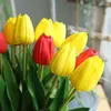 Kwiaty dekoracyjne 46 cm gałąź Tulip Tulip sztuczny kwiat pu lateksowy Bukiet prawdziwy dotyk na ślubne wieńce ogrodowe