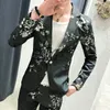 Erkek Suit (Ceket Pantolon) Takım Koreli İnce Saç Stilist Çiçek 3 Parça Gece Kulübü DJ Stage Ev sahibi gece elbise Düğün