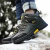 Boots Men's Winter Snow Boots مقاومة للماء وأحذية رياضية مضادة للانزلاق أحذية دافئة للرجال في الهواء الطلق أحذية المشي لمسافات طويلة مقاومة للارتداء Z230803