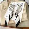 Bufandas Retro Polka Dot Montage Pañuelo cuadrado de seda Mujeres Suave Satén Diadema Pañuelo Hijab Señora Diadema Foulard Bolsa Cintas Pañuelo