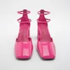 Sandálias patente de couro Mary Janes Sapatos mulheres saltos altos quadrados de pé de fivela de fivela de sandálias Sexy Pink Office Ladies Pump Block Sapatos 230802
