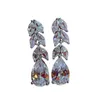 Boucles d'oreilles pendantes 2023 longue feuille en forme de pendentif zircon blanc femmes gland vente en gros directe