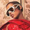 2024 Designer de luxo Novo designer de luxo Luo Yijia Glasses Sunglasses Online Celebridade O mesmo Toad Serial Toad Personalidade Sol Moda Male LW40108i